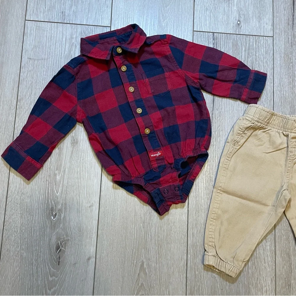 Wrangler Baby Red Blue Plaid Long Sleeve Onesie & Khaki Joggers Set 9 M Holiday‎